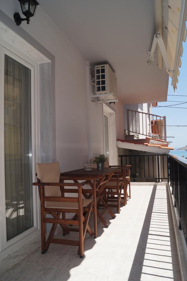 Eleni Rooms Pefkohori Exterior foto