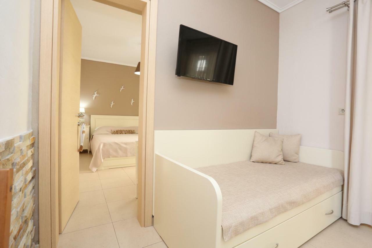 Eleni Rooms Pefkohori Exterior foto