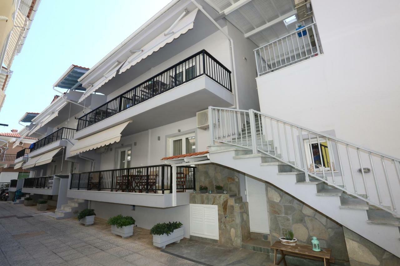 Eleni Rooms Pefkohori Exterior foto